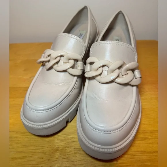 Steve Madden Cream Chunky Chain Loafers Lug Sole - US 9 - Picture 3 of 9